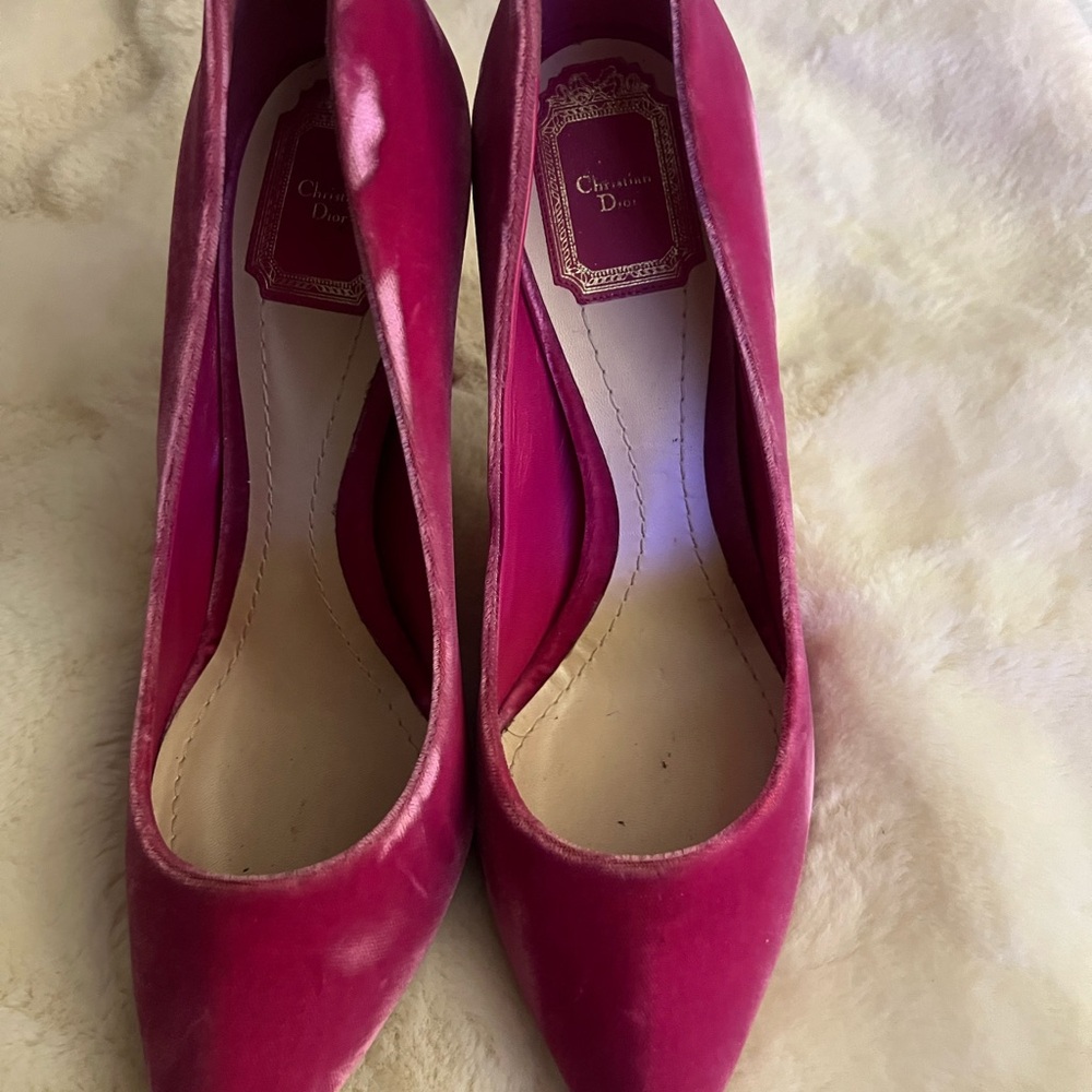 Dior Pink Suede Heels Elegant Pointed Toe